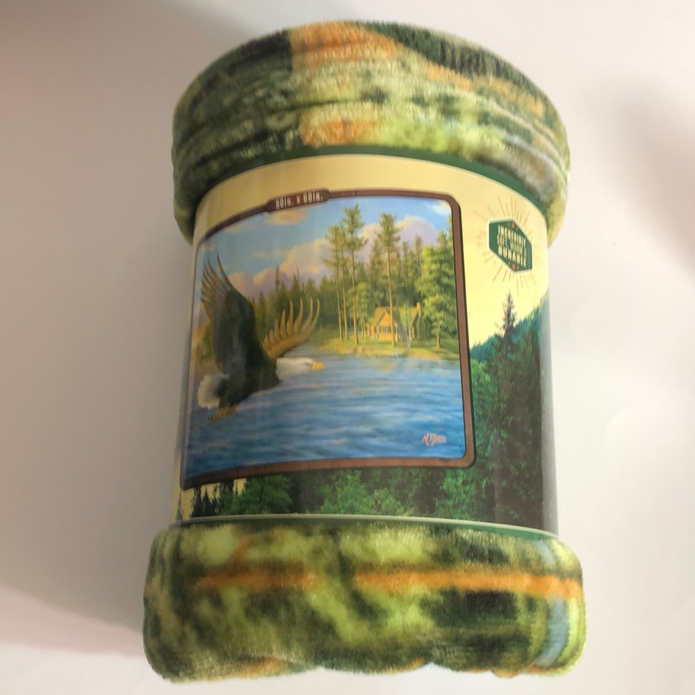 American Heritage Collection Royale Plush Raschel Throw Summer Domain 50”x60”